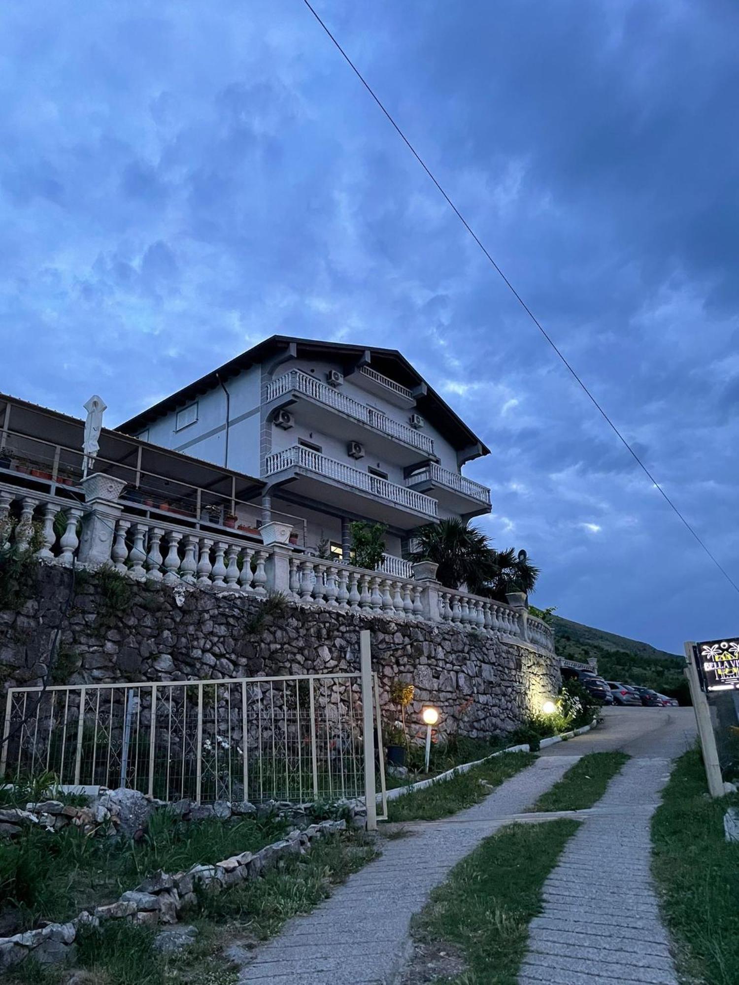 Bella Vista Bed & Breakfast Shkoder Exterior photo
