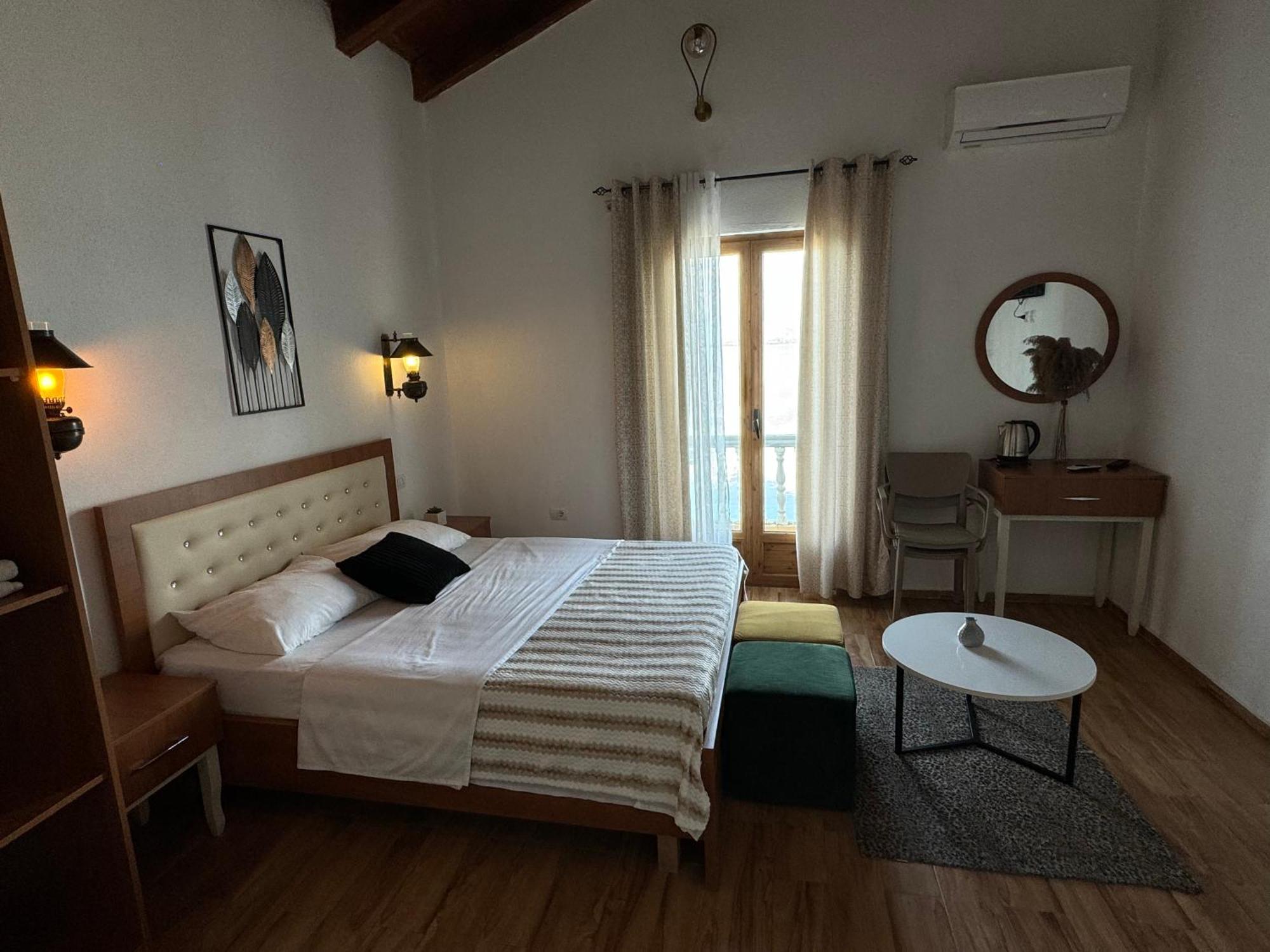 Bella Vista Bed & Breakfast Shkoder Exterior photo