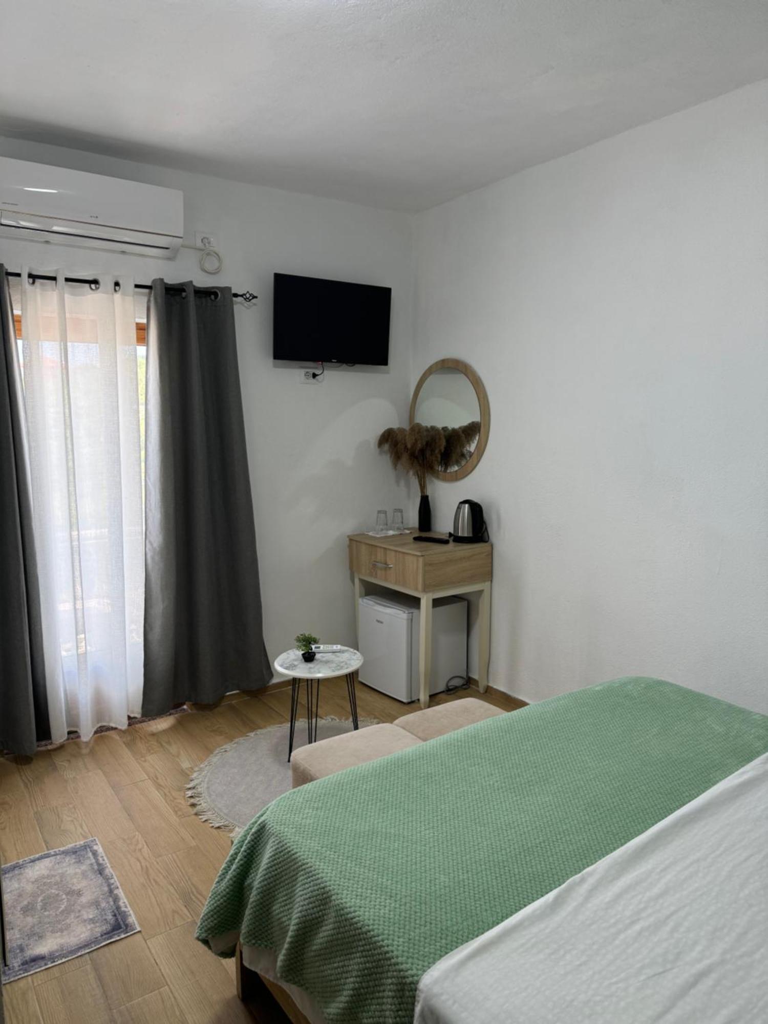 Bella Vista Bed & Breakfast Shkoder Exterior photo